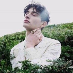 Meet your Posher, Robin